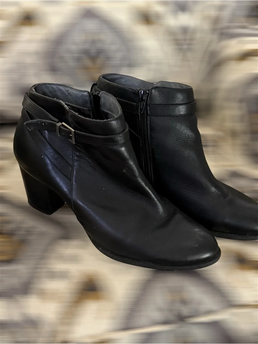 Vionic Upton Black Leather Ankle Boot